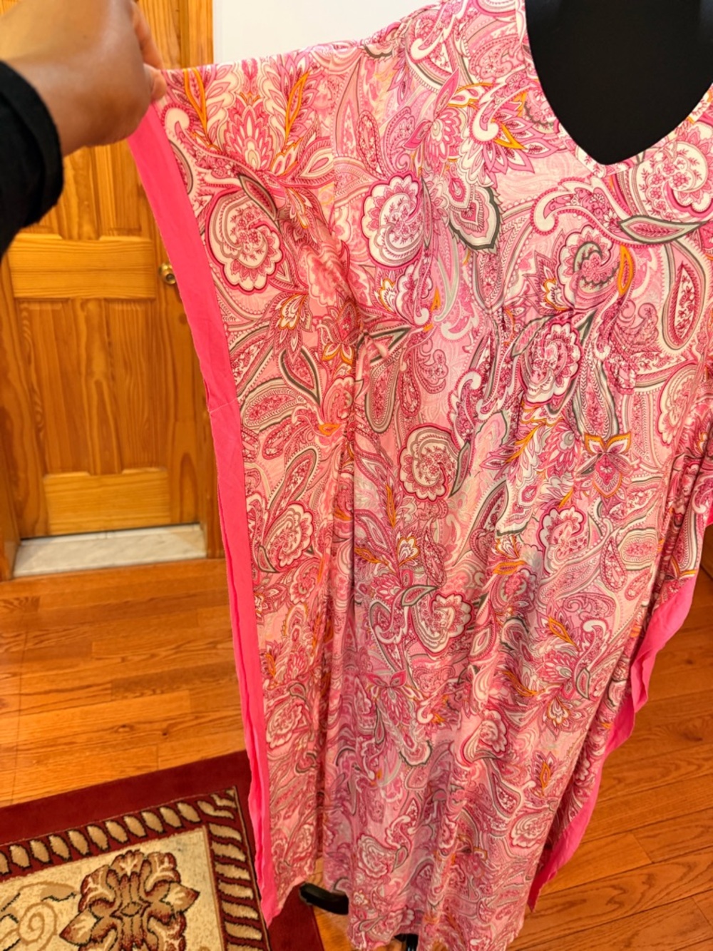 Ellen Tracy Pink Paisley Maxi Caftan Soft & Stretchy with Side Pockets Like New - Picture 7 of 16
